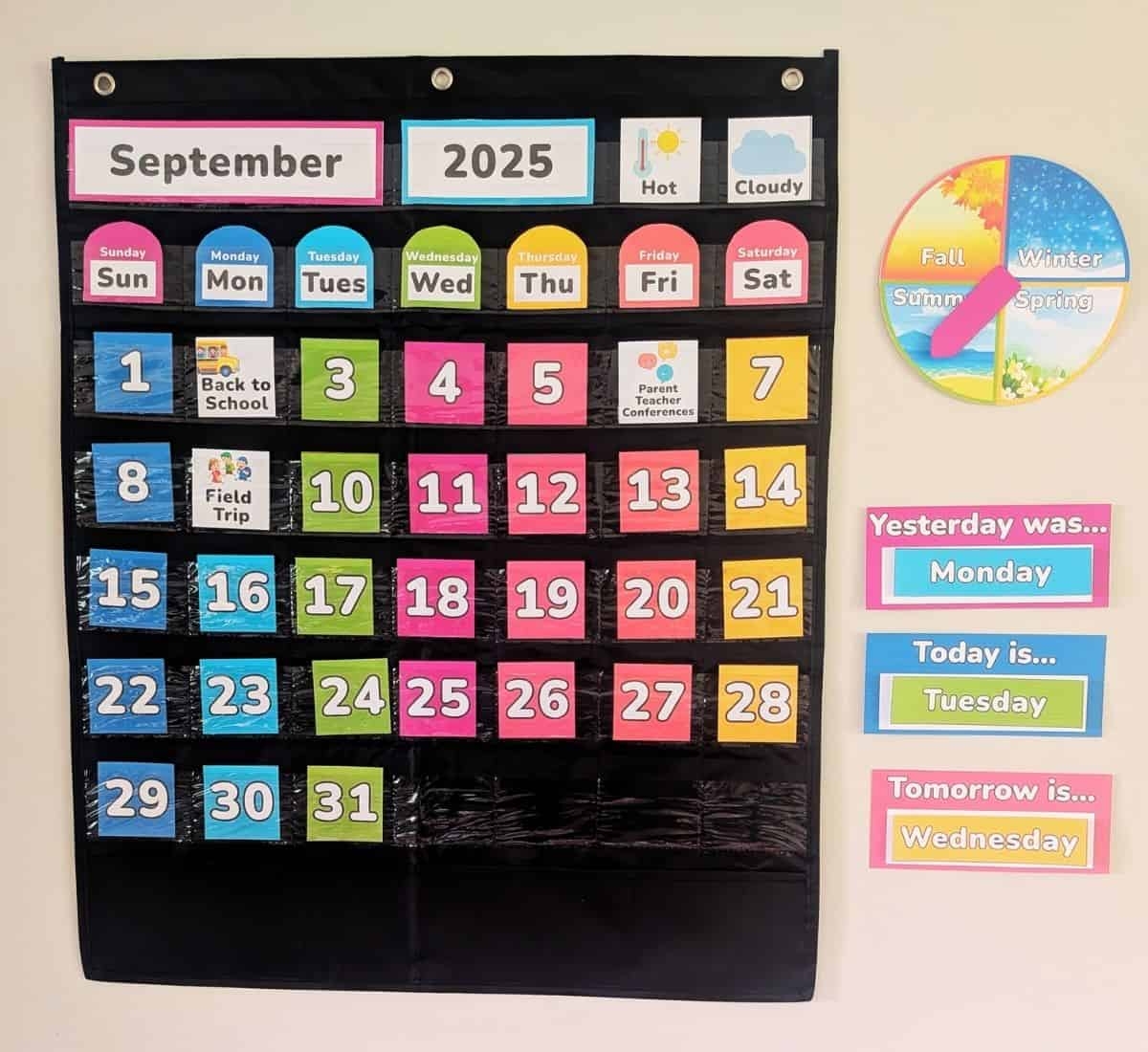 FREE Printable Classroom Calendar Kits